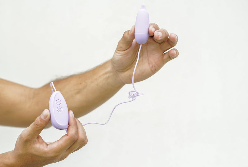 ELLIE 10-Function USB Rechargeable Wired Bullet Vibrator
